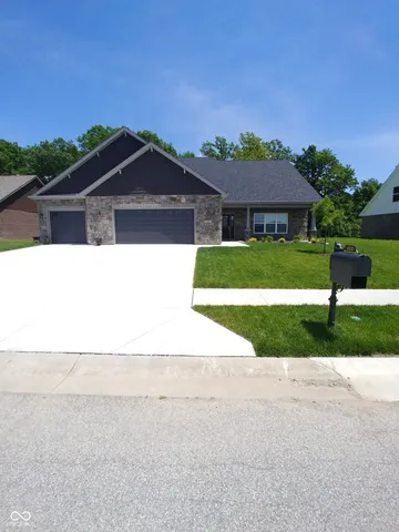 $2,300 | 818 Bluegrass Trail, Kokomo, IN 46901