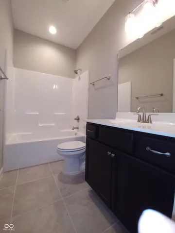 $2,300 | 818 Bluegrass Trail, Kokomo, IN 46901