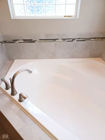 $2,300 | 818 Bluegrass Trail, Kokomo, IN 46901