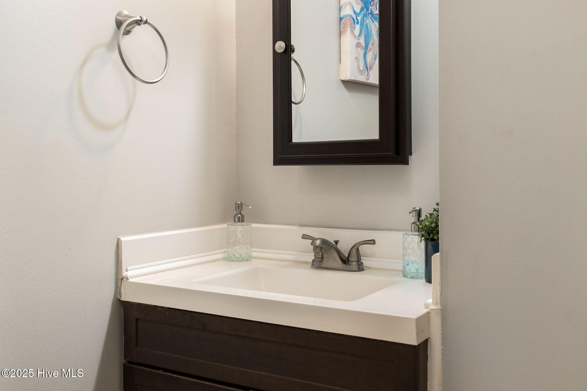 1409 Rhem Avenue New Bern, NC 28560 - Photo 21 of 28 Hallway Bathroom