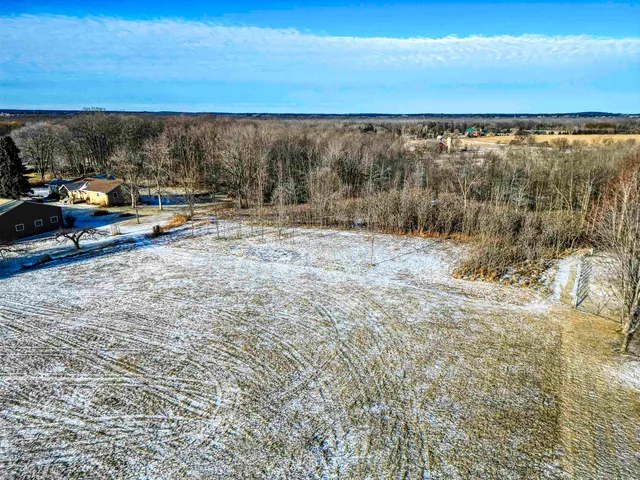 $99,900 | W7412 Red Hawk Drive, Appleton, WI 54914