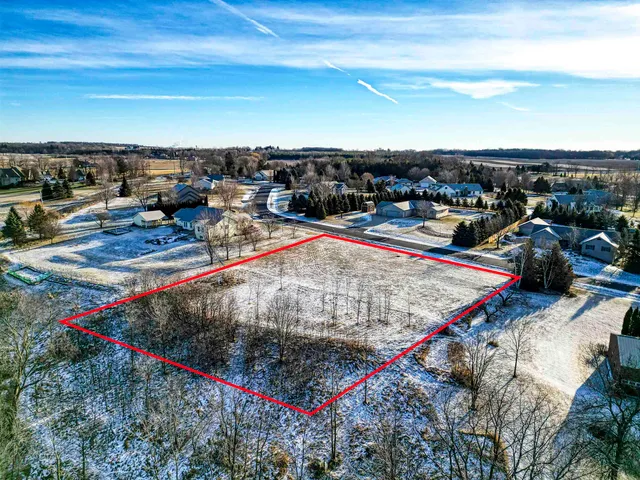 $99,900 | W7412 Red Hawk Drive, Appleton, WI 54914