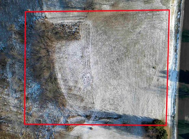 $99,900 | W7412 Red Hawk Drive, Appleton, WI 54914