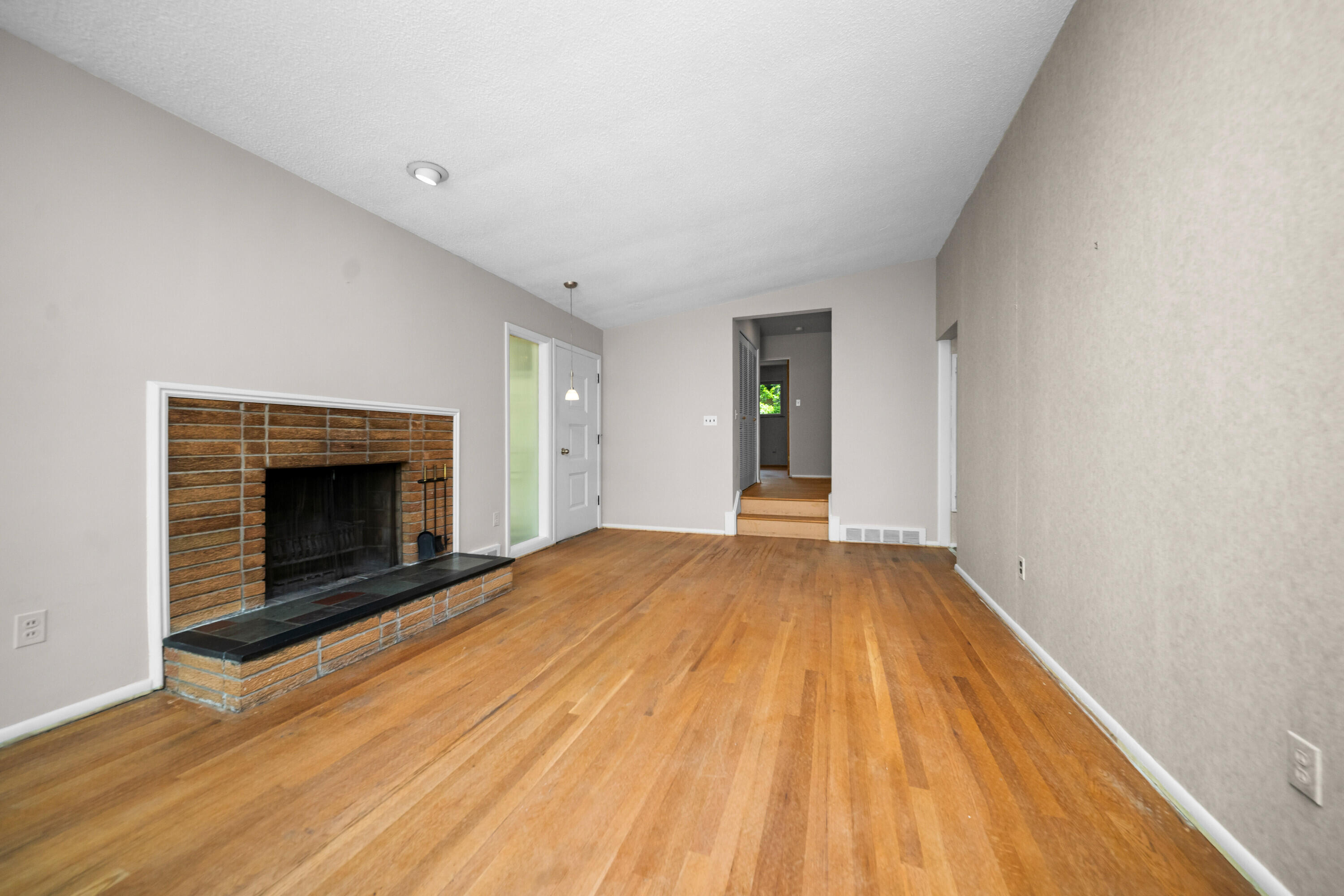 2125 Needham Road Ann Arbor, MI 48104 - Photo 11 of 48 014_14