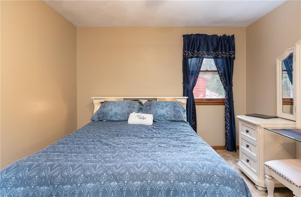 47 Old North Road Coventry, RI 02816 - Photo 11 of 18