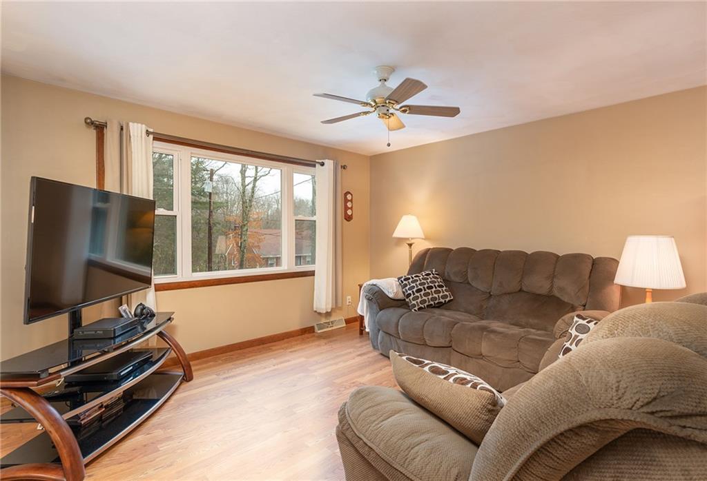 47 Old North Road Coventry, RI 02816 - Photo 4 of 18