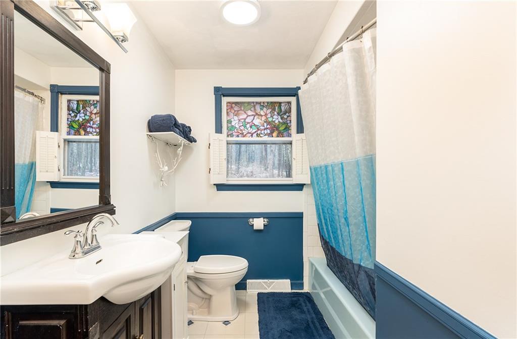 47 Old North Road Coventry, RI 02816 - Photo 7 of 18