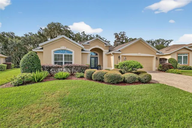 $449,800 | 10063 Lake Miona Way, Oxford, FL 34484
