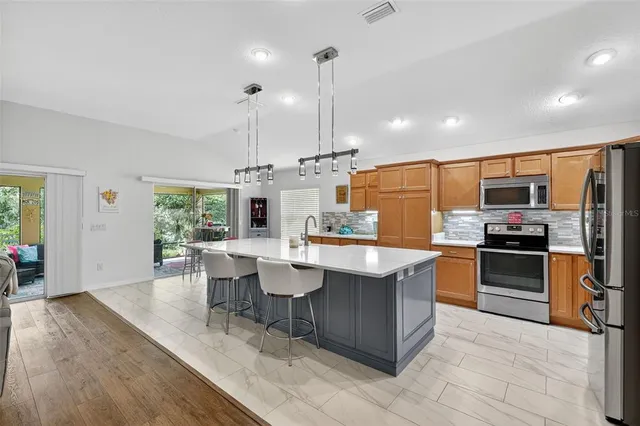 $449,800 | 10063 Lake Miona Way, Oxford, FL 34484