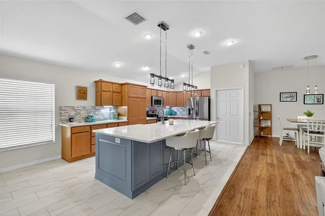 $449,800 | 10063 Lake Miona Way, Oxford, FL 34484