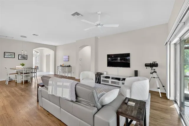 $449,800 | 10063 Lake Miona Way, Oxford, FL 34484