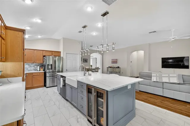 $449,800 | 10063 Lake Miona Way, Oxford, FL 34484