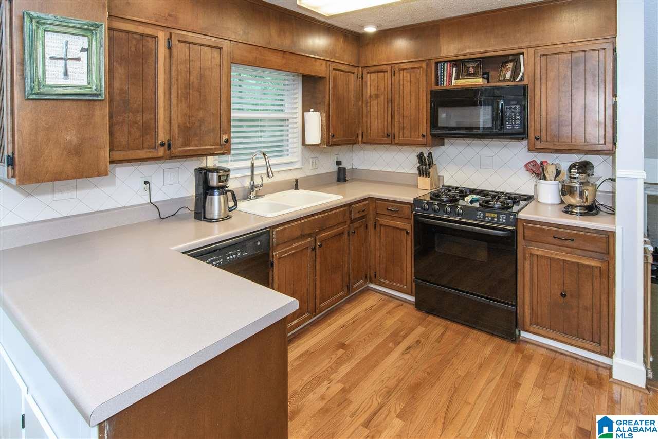 916 Willow Bend Road Pelham, AL 35124 - Photo 16 of 50