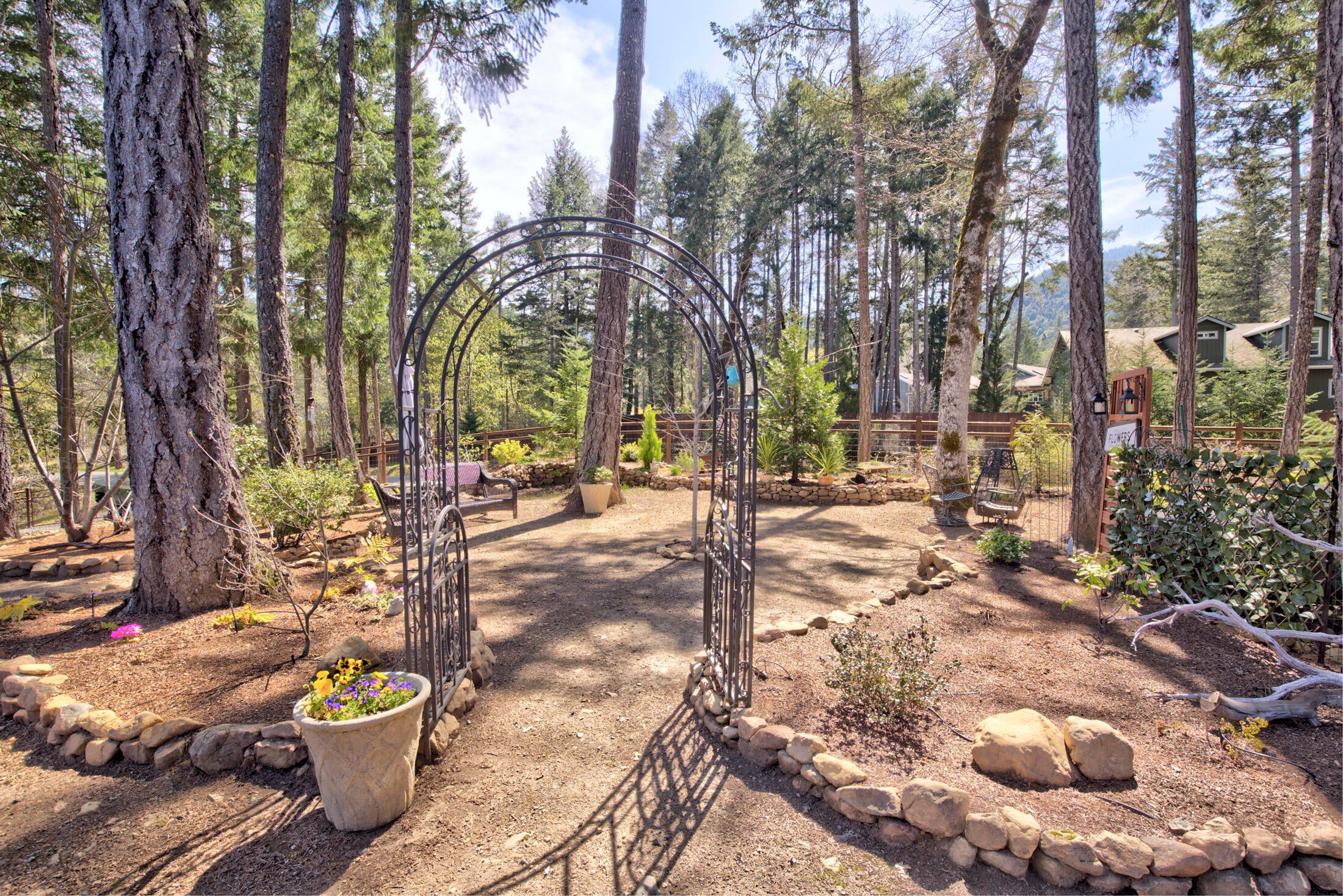 237 Marble Mountain Road Grants Pass, OR 97527 - Photo 45 of 53 0R1A1415_6_7_8_9