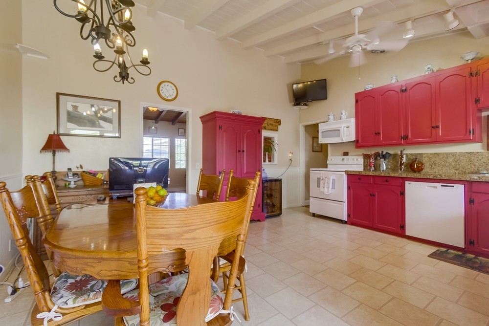 4594 La Canada Road Fallbrook, CA 92028 - Photo 4 of 25