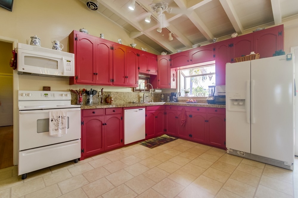 4594 La Canada Road Fallbrook, CA 92028 - Photo 5 of 25