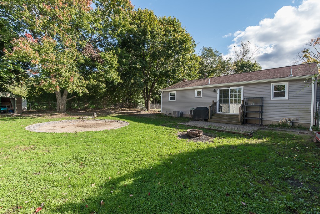 724 Elder Ballou Meeting House Road Woonsocket, RI 02895 - Photo 31 of 33 Gallery Image 31