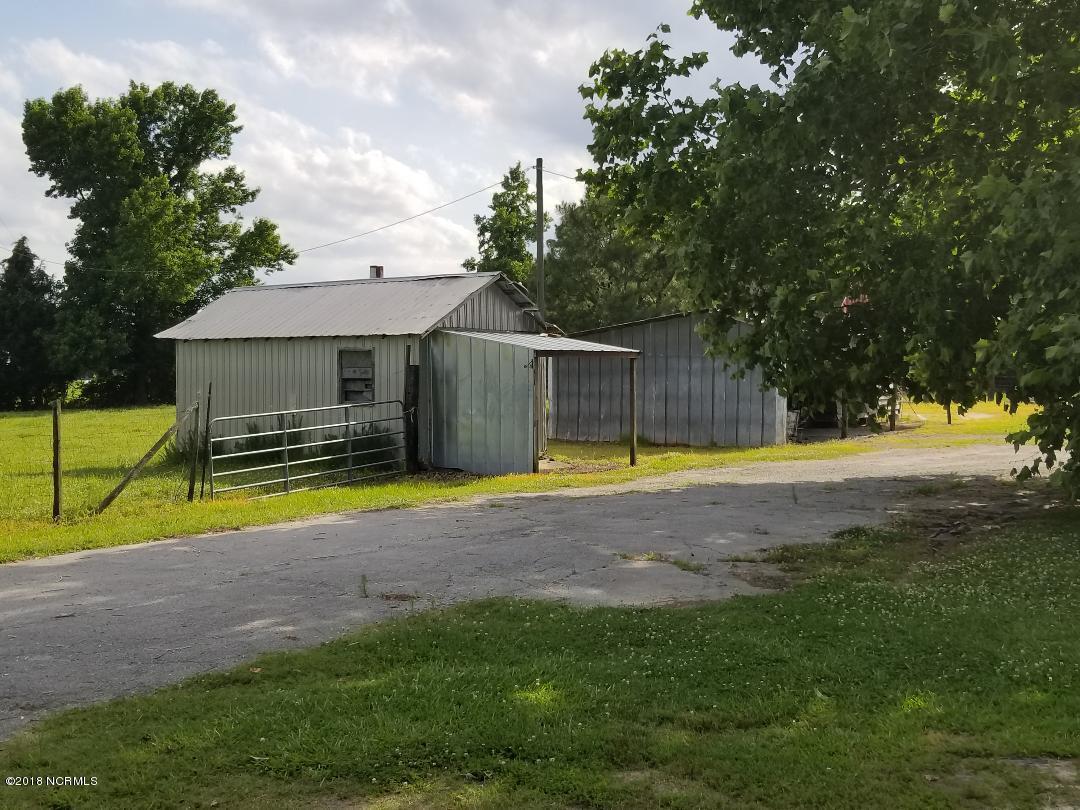 2540 Rogerson Road Robersonville, NC 27871 - Photo 2 of 9 rogerson2