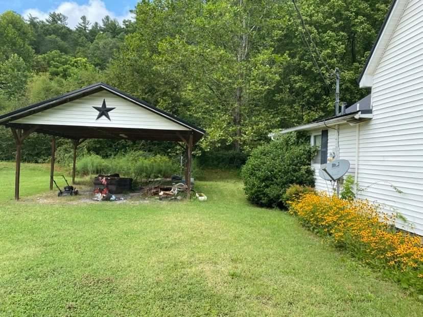 201 Stamper Road Erwin, TN 37650 - Photo 2 of 11 received_406592433655030