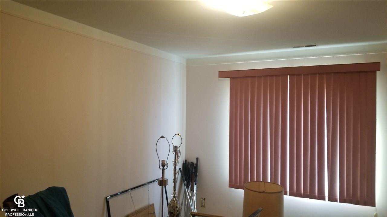 54681 Shelby Road Utica, MI 48316 - Photo 8 of 17 50037069-7.JPG