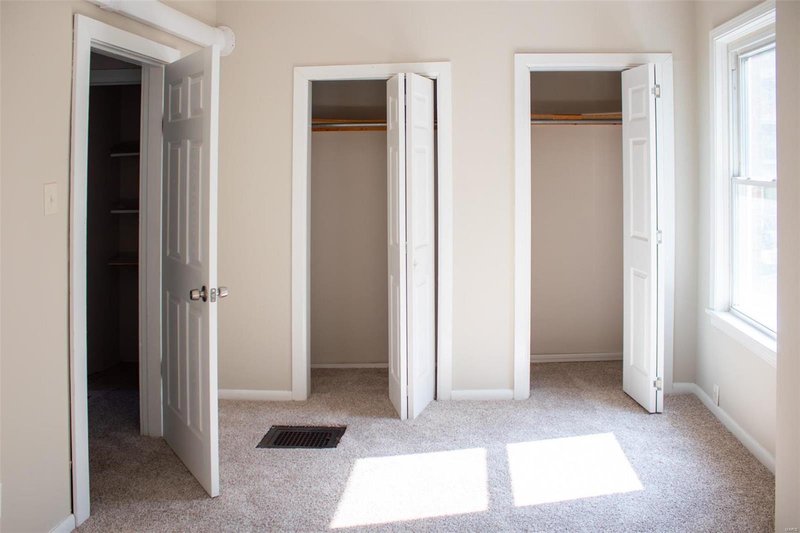 5230 Ridge Avenue St. Louis, MO 63113 - Photo 15 of 28 Gallery Image 15