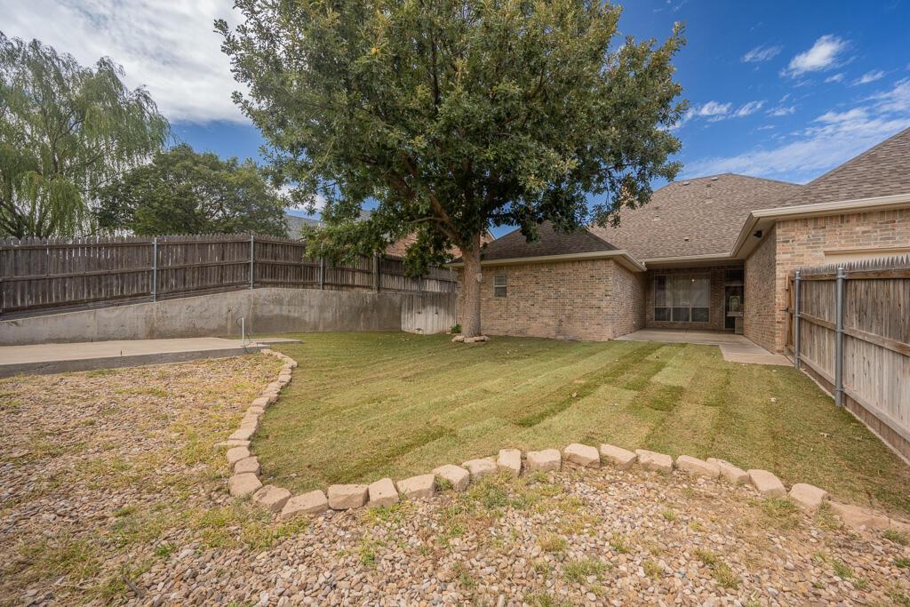 6607 Sumac Place Amarillo, TX 79124 - Photo 31 of 33 a view of a backyard