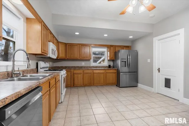 $169,000 | 2905 South Park Avenue, Springfield, IL 62704