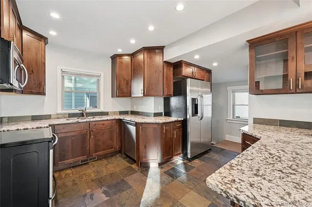 $3,000 | 2070 South Emerson Street, Denver, CO 80210