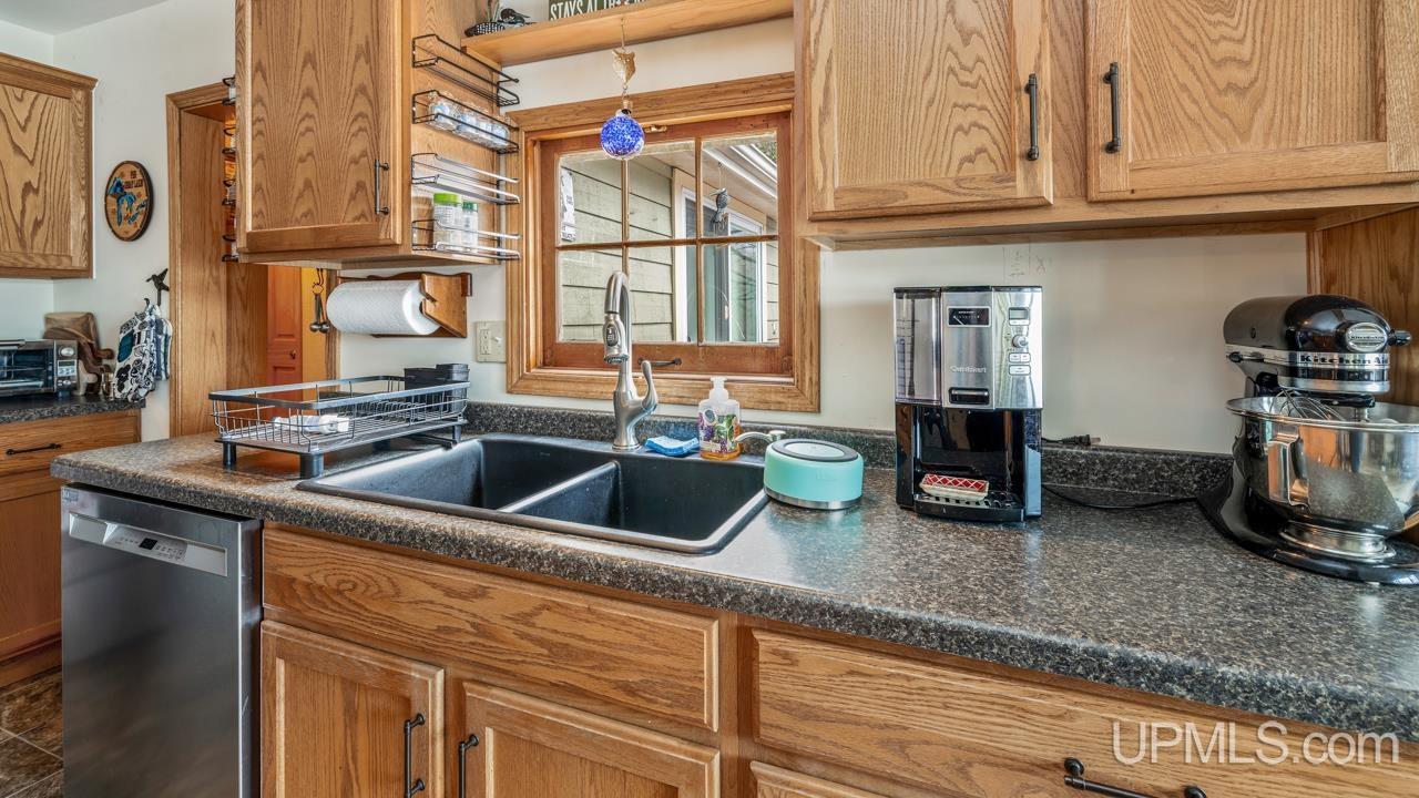 5149 Sea Lion Lake Road Florence, WI 54121 - Photo 10 of 35
