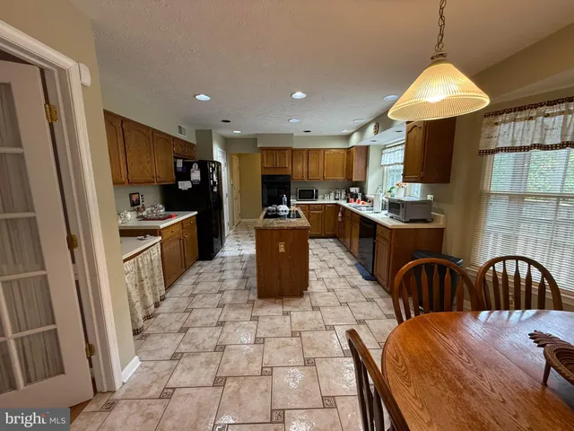 $800,000 | 18200 Littlebrooke Drive, Olney, MD 20832