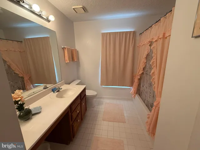 $800,000 | 18200 Littlebrooke Drive, Olney, MD 20832