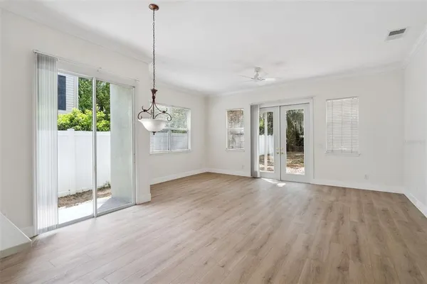 $2,800 | 2704 East Central Boulevard, Orlando, FL 32803