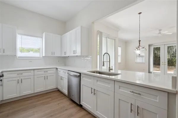 $2,800 | 2704 East Central Boulevard, Orlando, FL 32803