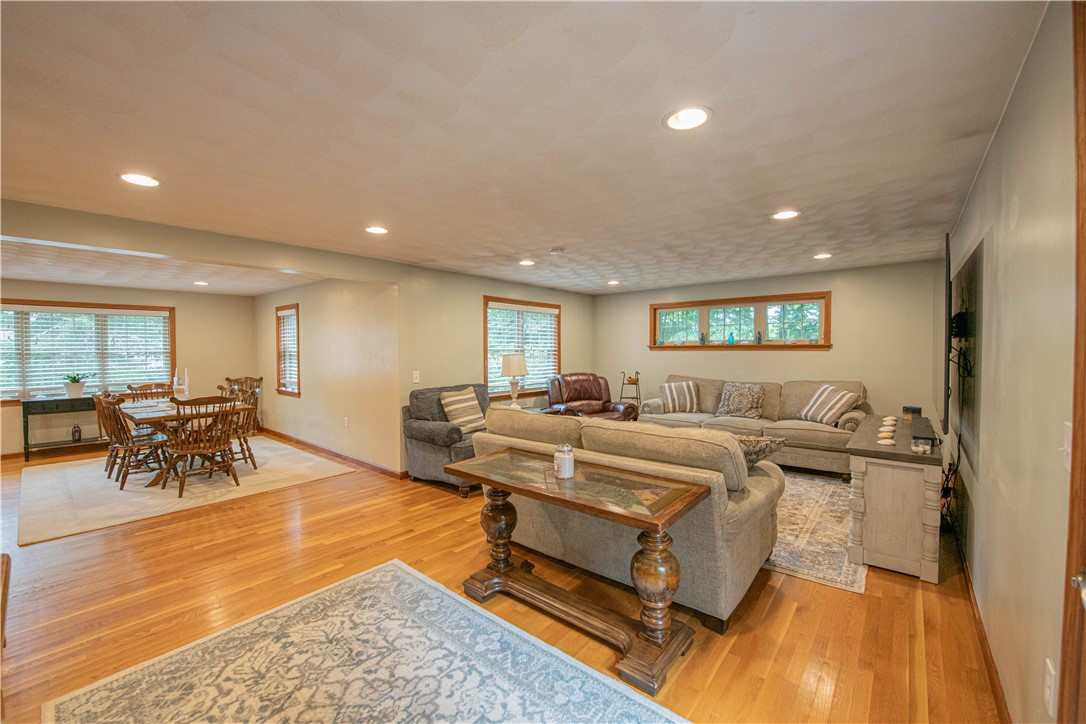 20 Whipple Road Smithfield, RI 02917 - Photo 15 of 27