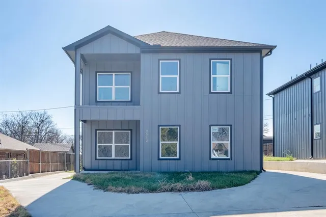 $354,900 | 2512 Oxford Avenue, Fort Worth, TX 76106