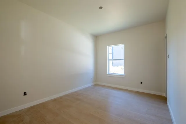 $359,900 | 2512 Oxford Avenue, Fort Worth, TX 76106