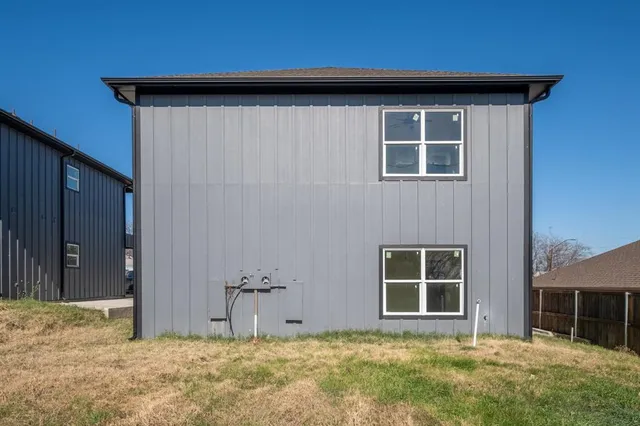 $359,900 | 2512 Oxford Avenue, Fort Worth, TX 76106