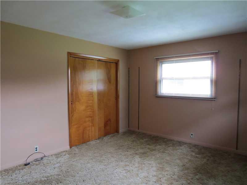 1005 East Stop 11 Road Indianapolis, IN 46227 - Photo 8 of 10 Gallery Image 8
