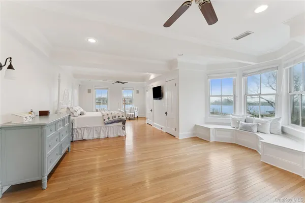 $2,995,000 | 127 Senix Avenue, Center Moriches, NY 11934