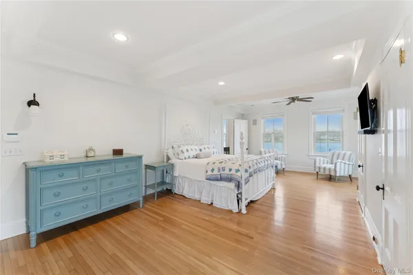 $2,995,000 | 127 Senix Avenue, Center Moriches, NY 11934