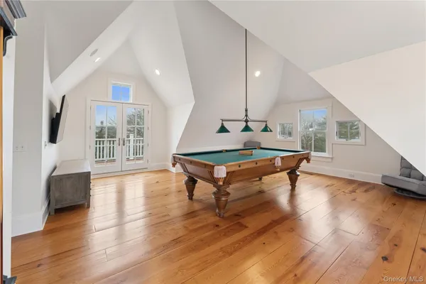 $2,995,000 | 127 Senix Avenue, Center Moriches, NY 11934