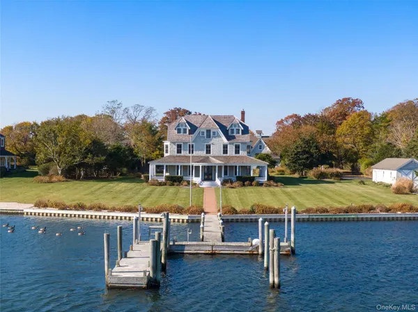 $2,995,000 | 127 Senix Avenue, Center Moriches, NY 11934