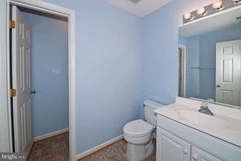 11500 Waterhaven Court Reston, VA 20190 - Photo 15 of 21 Half Bath 2