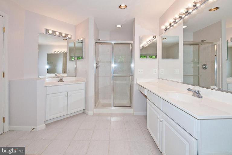 11500 Waterhaven Court Reston, VA 20190 - Photo 19 of 21 Master Bath #2
