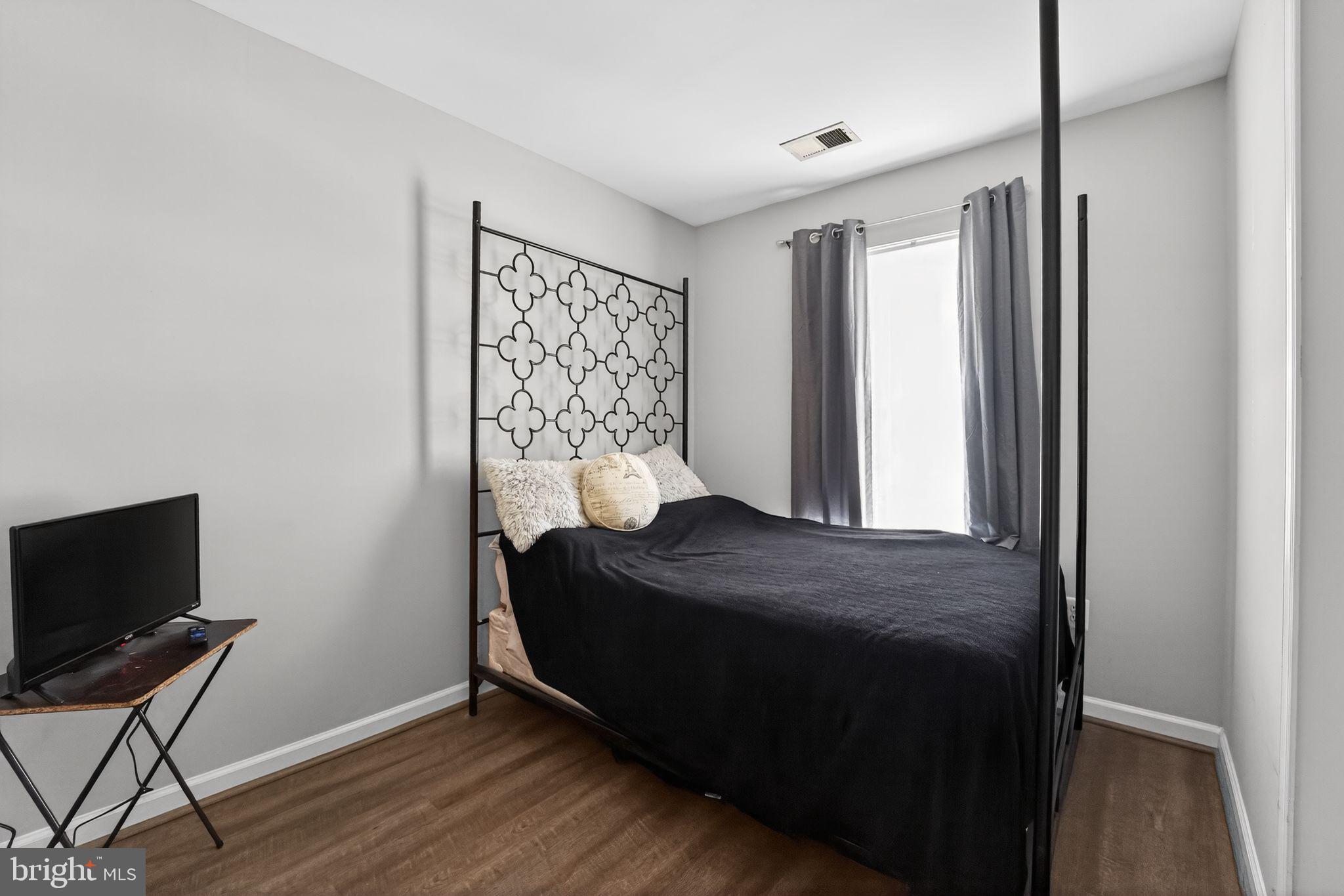 6509 Carston Court Frederick, MD 21703 - Photo 20 of 34 Bedroom #2