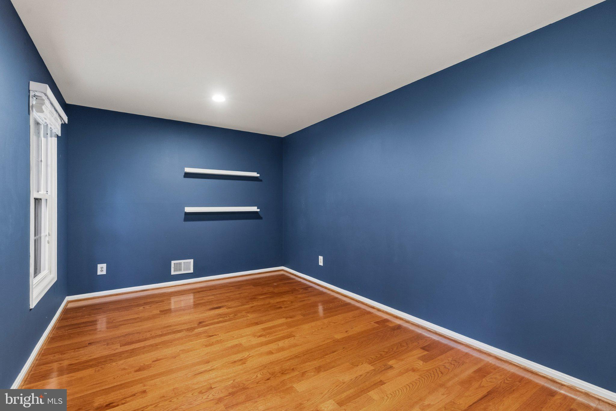11800 Grey Birch Place Reston, VA 20191 - Photo 6 of 37 Gallery Image 6