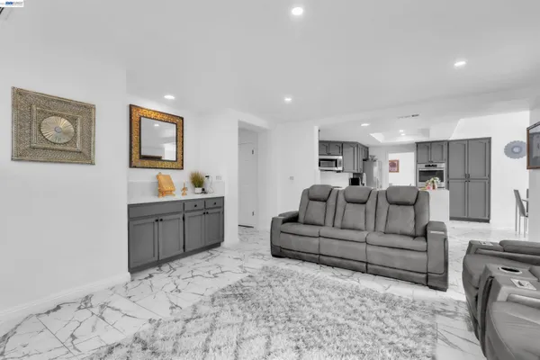 $749,000 | 4420 Belvedere Way, Antioch, CA 94509