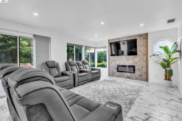 $749,000 | 4420 Belvedere Way, Antioch, CA 94509