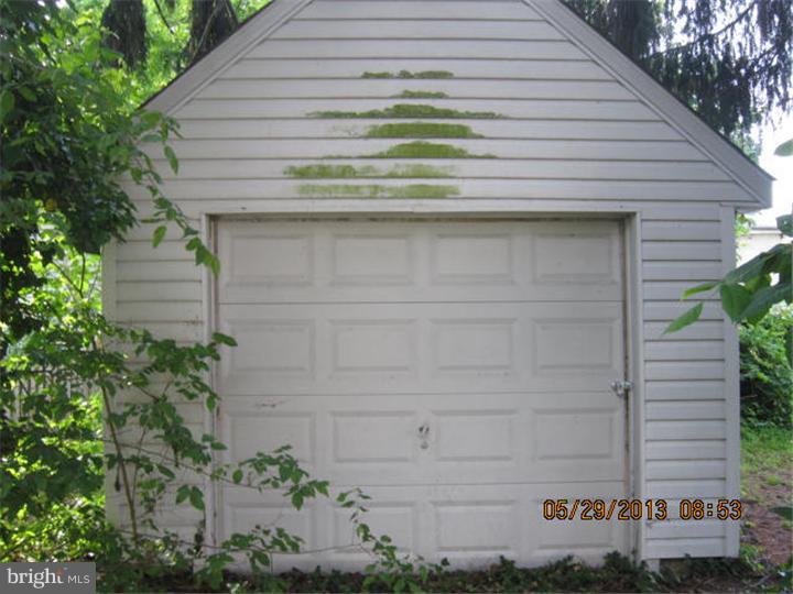 204 Carlisle Road Audubon, NJ 08106 - Photo 3 of 16 Gallery Image 3