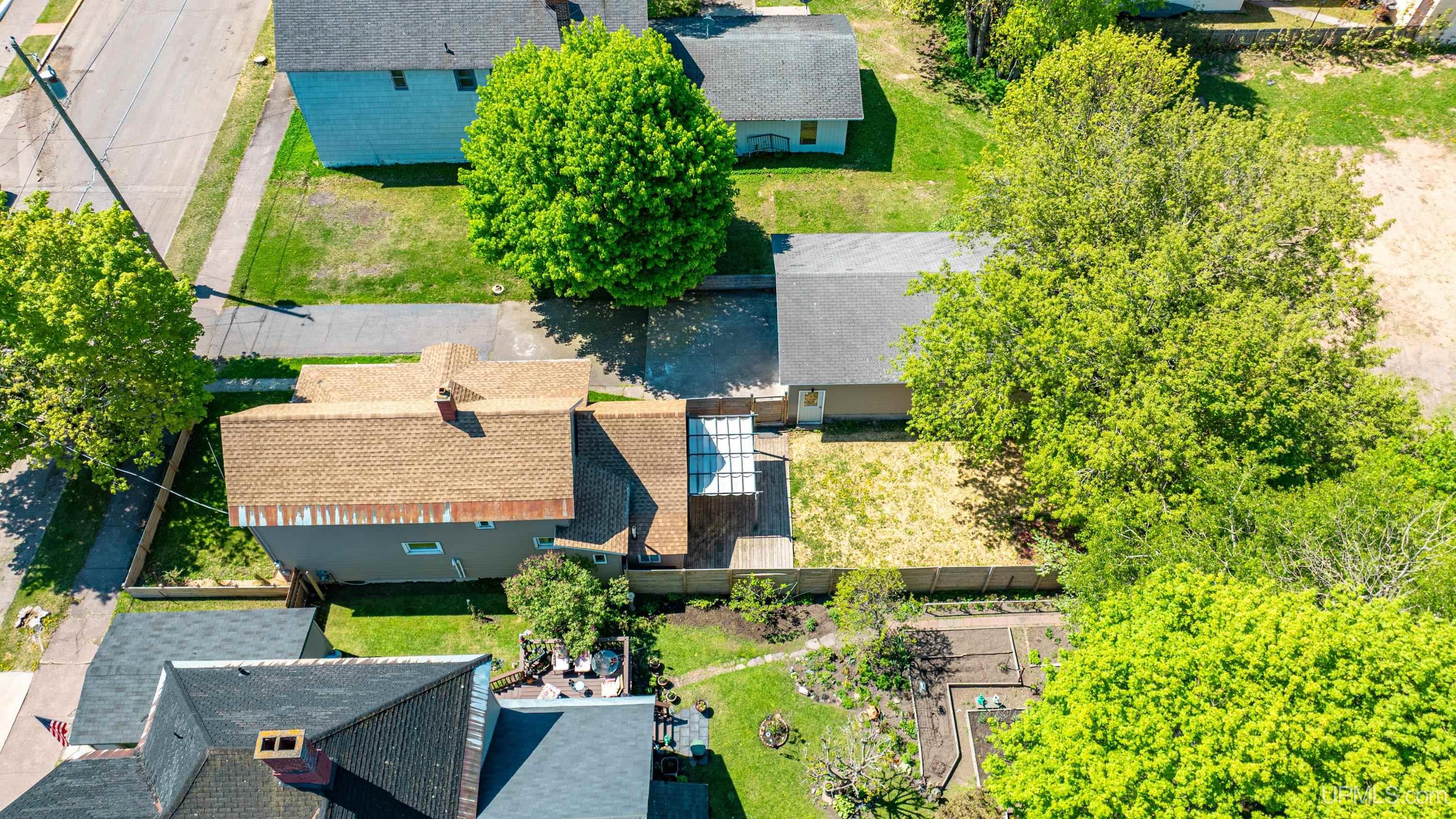 237 Kearsarge Street Calumet, MI 49913 - Photo 77 of 79